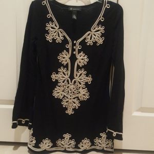 Women's embroidered tunic top
